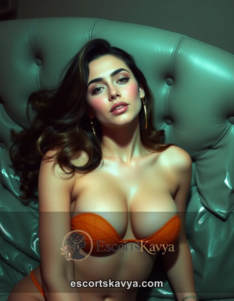Zoya Shah luxury escort in Gurgaon
